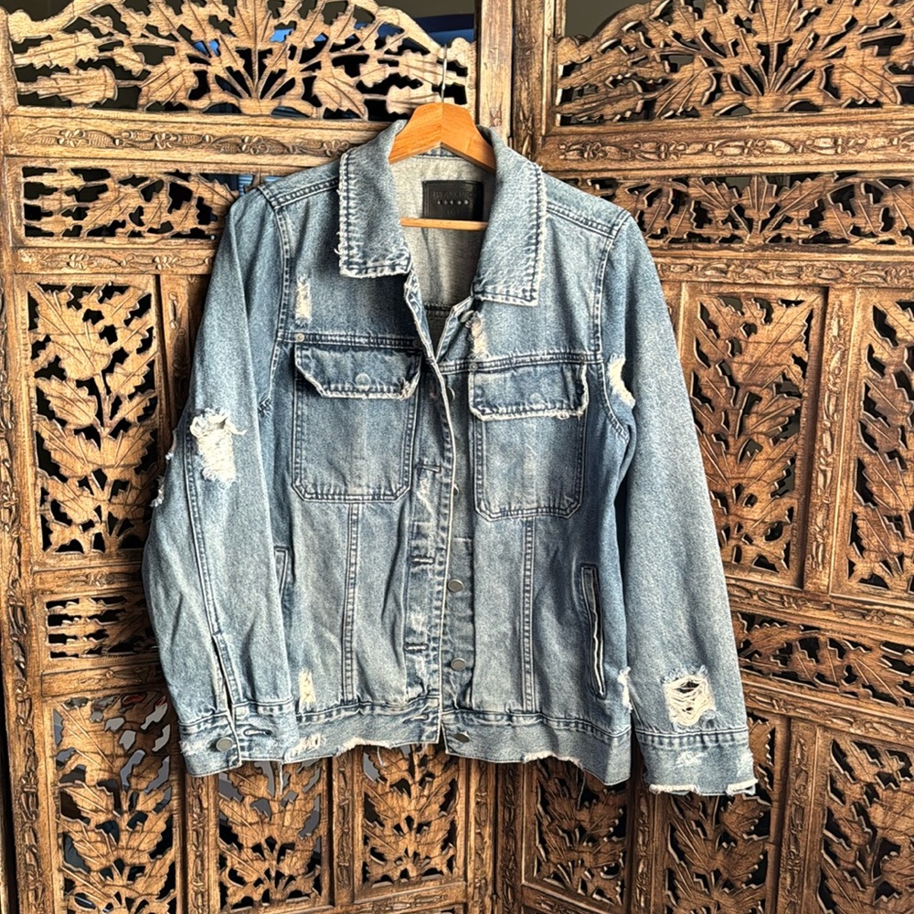 BlankNYC distressed denim jacket with removable fur collar